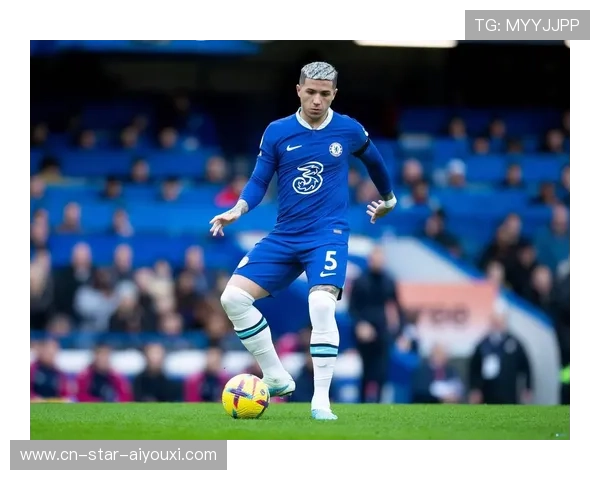 切尔西恩佐禁区外远射连续命中